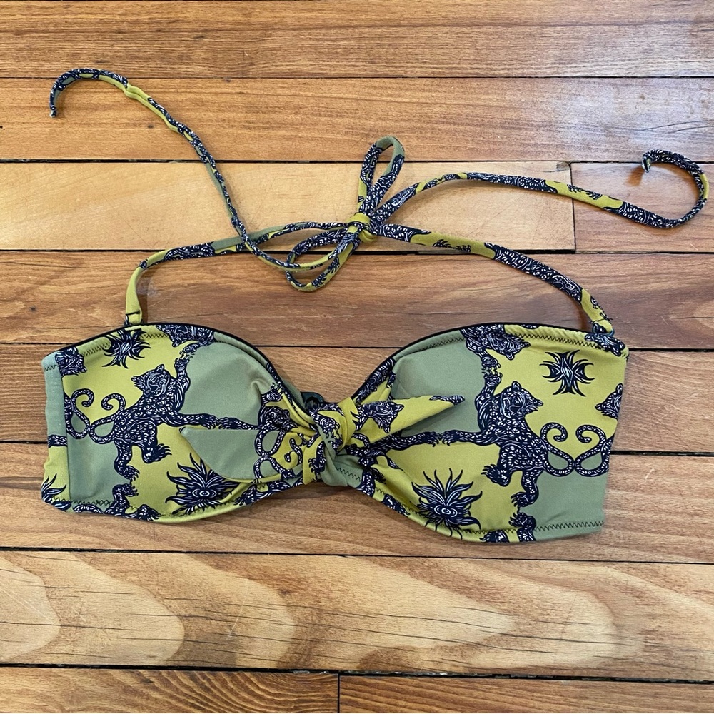 French Bikini - Picture 2 of 11
